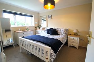 Bedroom- click for photo gallery